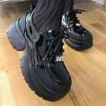 Pantofi dama casual din piele ecologica lacuita MIU