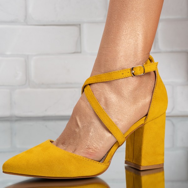 Pantofi dama stiletto din piele ecologica intoarsa Galbeni Anamaria