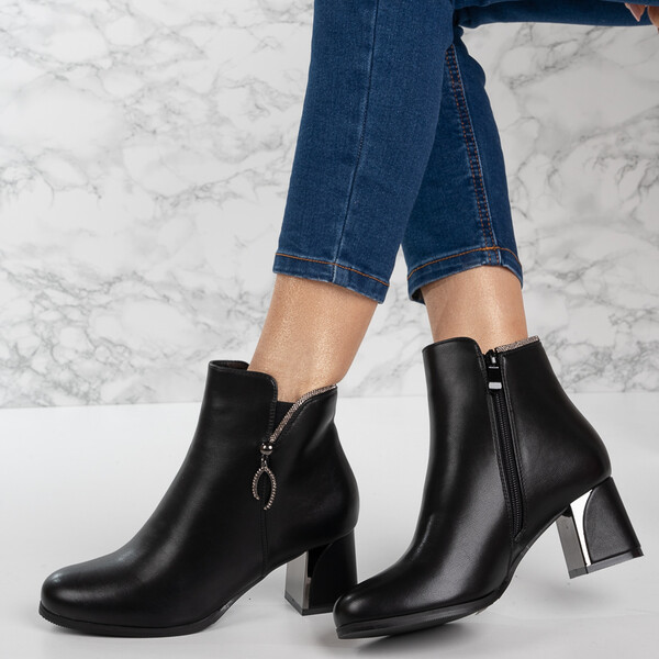 Botine Messika