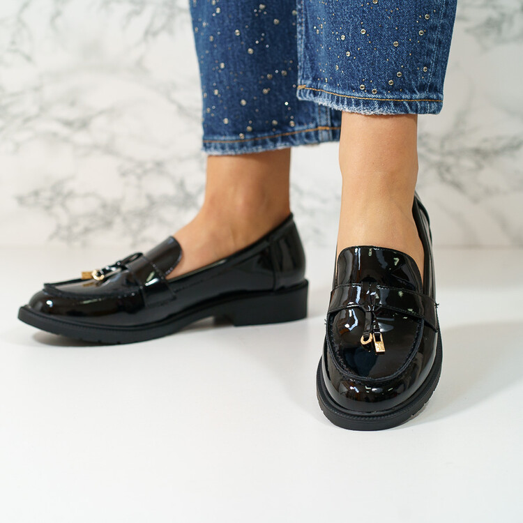 Pantofi dama casual din piele ecologica lacuita Negri Orien