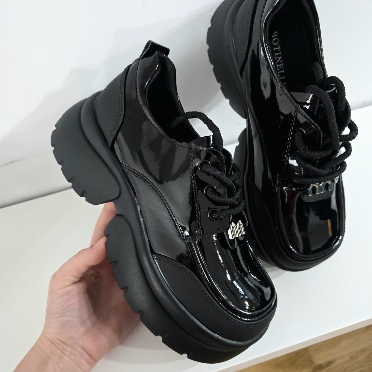 Pantofi dama casual din piele ecologica lacuita MIU